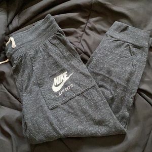 Nike cotton cropped joggers size small
